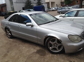 Mercedes-Benz S 320 W220 2001 г запчясти