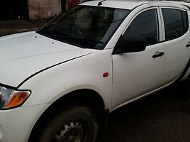 Mitsubishi L200 2007 m dalys