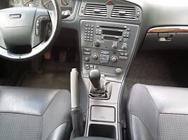 Volvo V70 II 2003 y parts