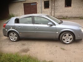 Opel Signum 2005 m dalys