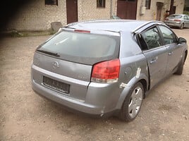 Opel Signum 2005 m dalys