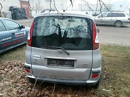 Toyota Yaris Verso 2003 y parts