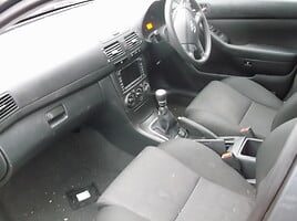 Toyota Avensis II 2007 y parts