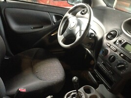 Toyota Yaris I 2003 г запчясти