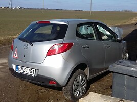 Mazda 2 II 2010 m dalys