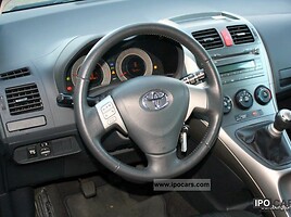 Toyota Auris D4D 2008 y parts