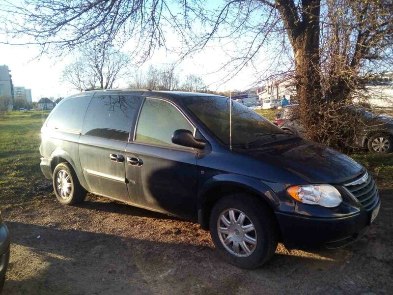 Chrysler Town & Country II 2007 y parts