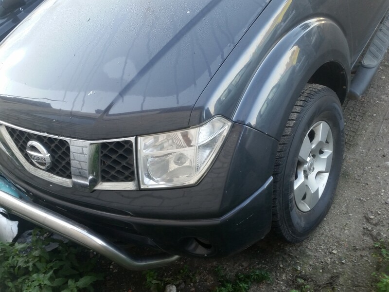 Nissan Navara 126kw 2006 m dalys