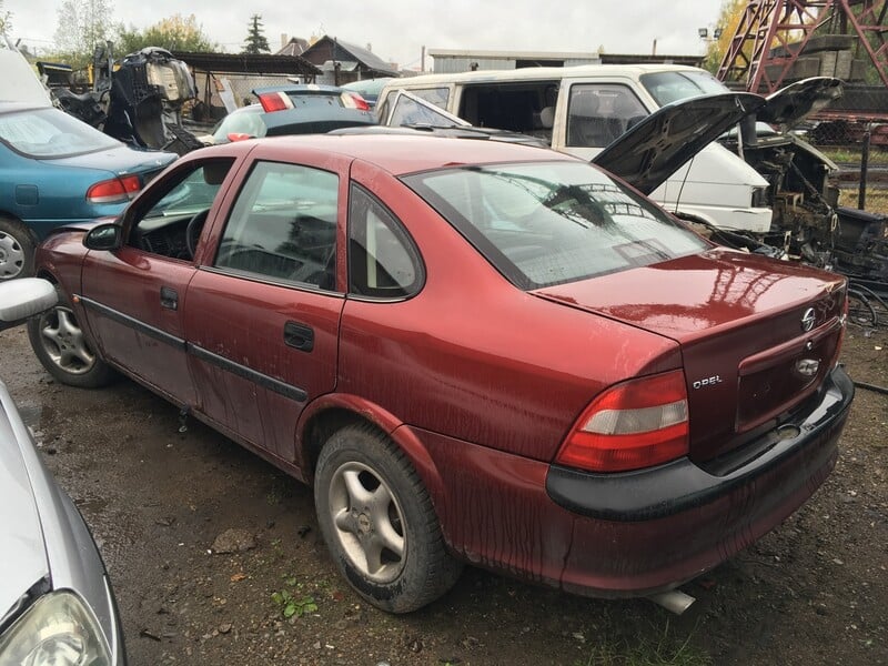 Фотография 8 - Opel Vectra 1998 г запчясти