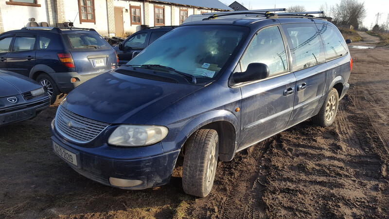 Photo 2 - Chrysler Grand Voyager III 2002 y parts