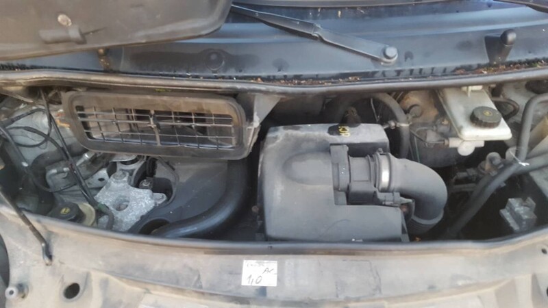 Photo 3 - Renault Trafic 2004 y parts