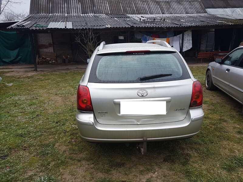 Photo 3 - Toyota Avensis II 2004 y parts