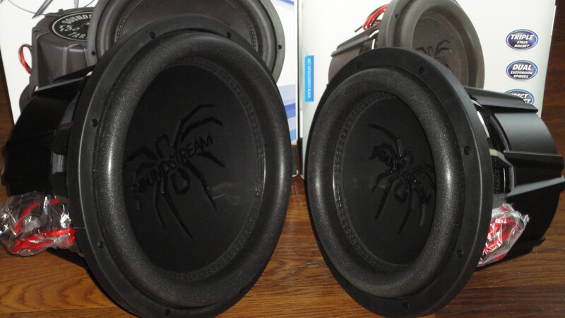 Photo 27 - Soundstream R1.122 Subwoofer Speaker
