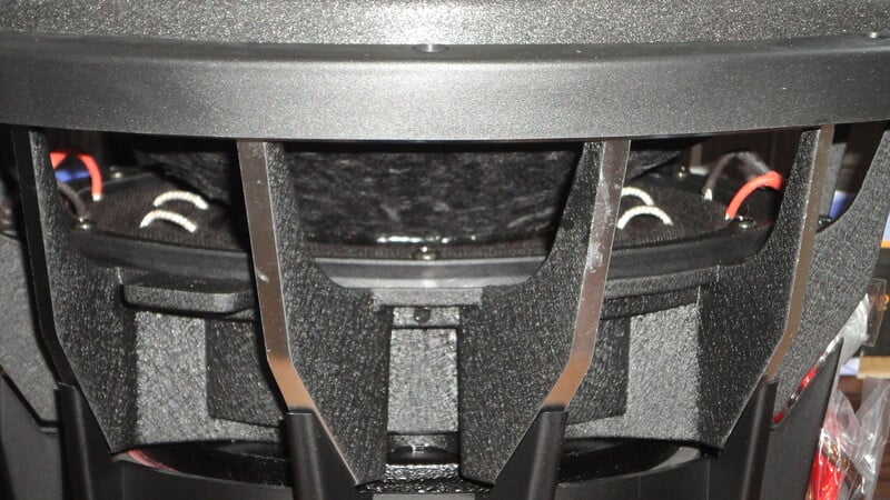 Photo 4 - Soundstream Tarantula T5 Subwoofer Speaker