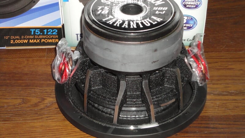 Photo 13 - Soundstream Tarantula T5 Subwoofer Speaker