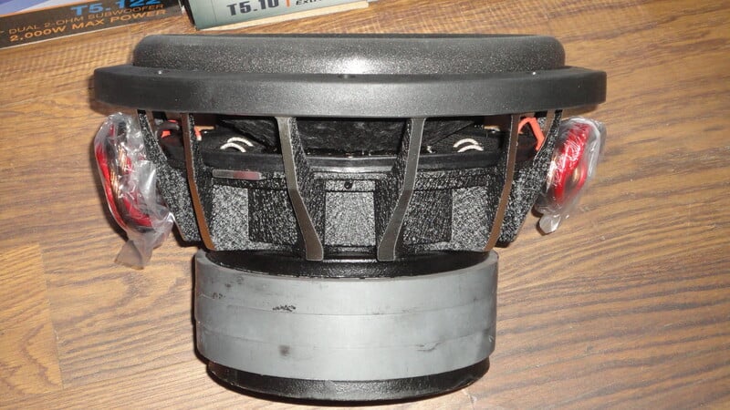 Photo 15 - Soundstream Tarantula T5 Subwoofer Speaker