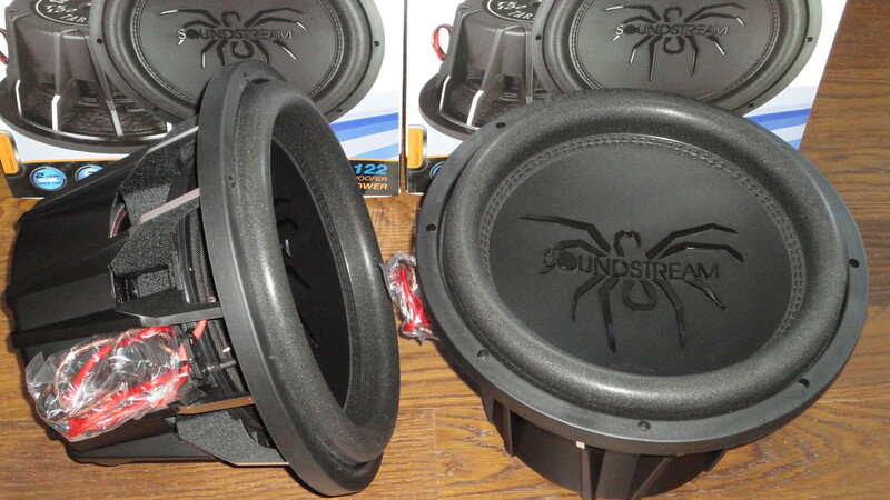 Photo 2 - Soundstream Tarantula T5 Subwoofer Speaker