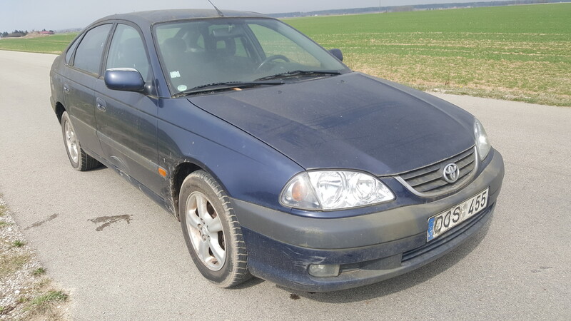 Nuotrauka 2 - Toyota Avensis I D4D 2001 m dalys
