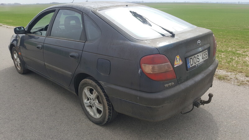 Nuotrauka 3 - Toyota Avensis I D4D 2001 m dalys
