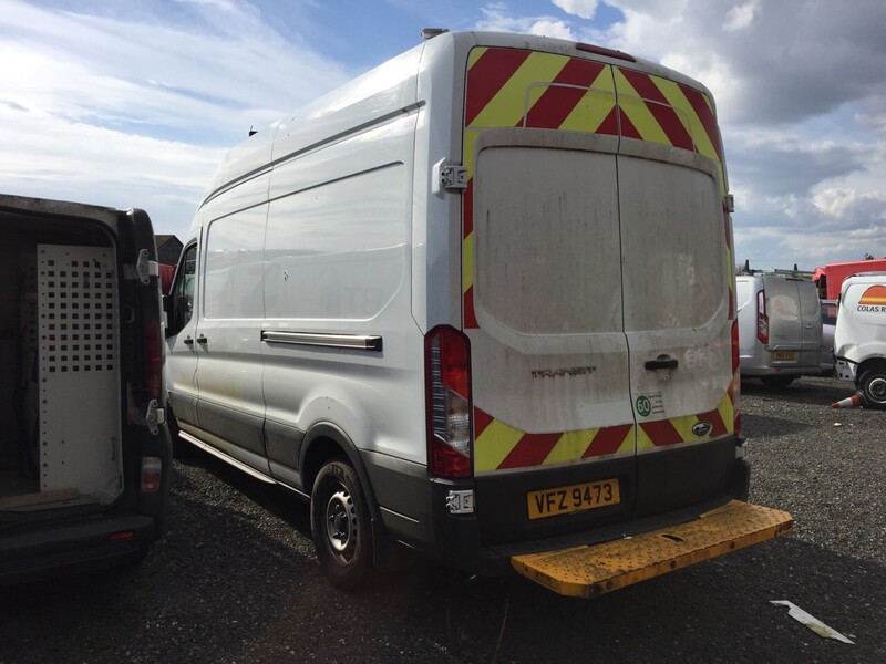 Photo 3 - Ford Transit 2015 y parts