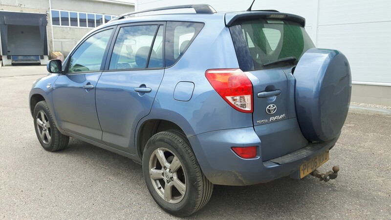 Photo 4 - Toyota Rav4 III 2007 y parts