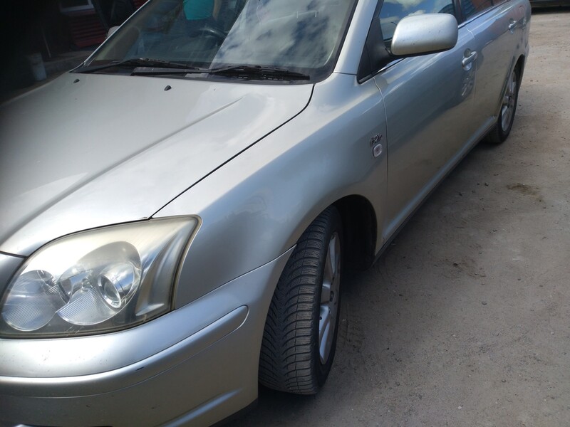 Photo 8 - Toyota Avensis II 2005 y parts