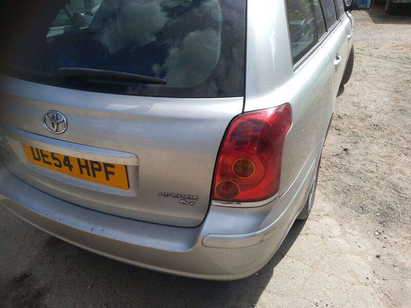 Photo 9 - Toyota Avensis II 2005 y parts