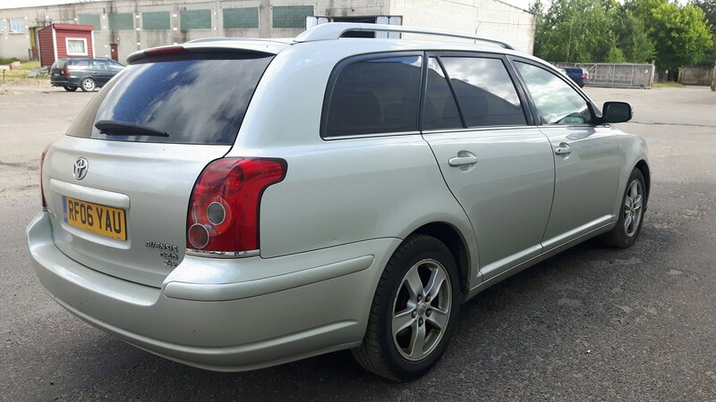 Photo 3 - Toyota Avensis II 2007 y parts