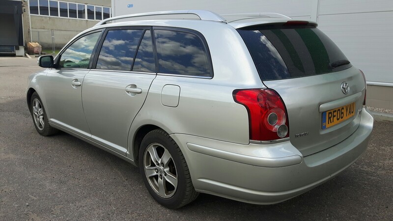 Photo 4 - Toyota Avensis II 2007 y parts