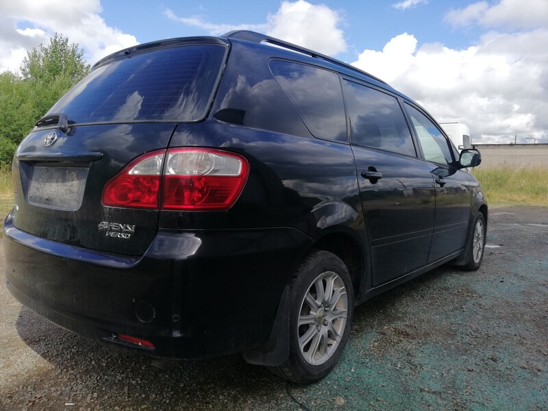 Nuotrauka 13 - Toyota Avensis Verso 2004 m dalys