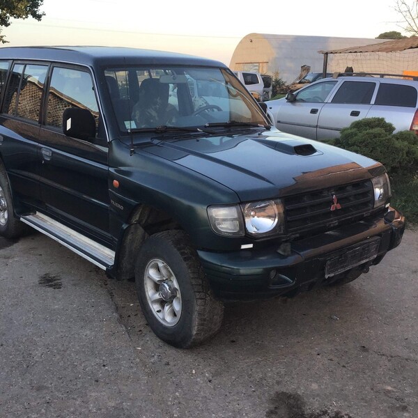 Mitsubishi Pajero II 1999 y parts