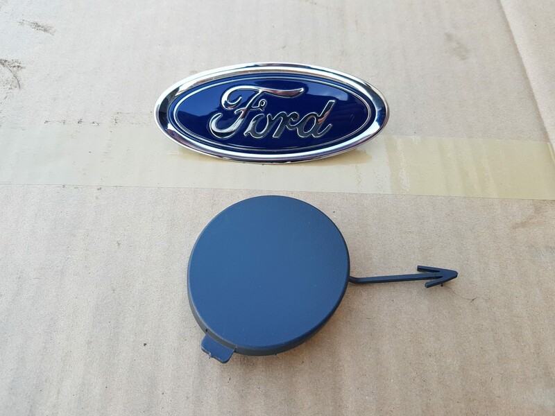 Photo 13 - Ford Transit Courier 2015 y parts