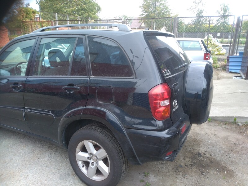 Photo 2 - Toyota Rav4 II 2005 y parts