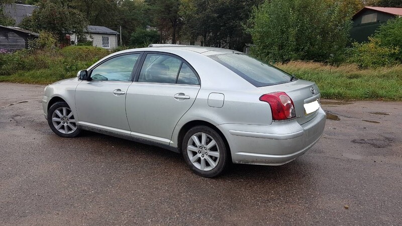 Photo 7 - Toyota Avensis II 2007 y parts