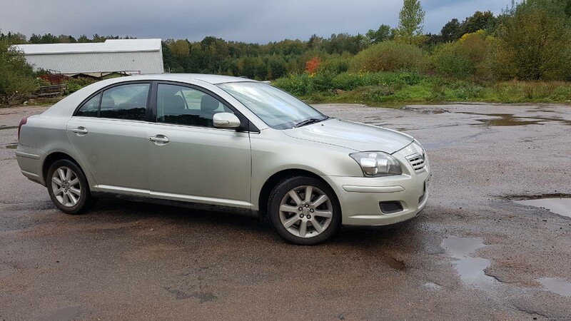 Photo 8 - Toyota Avensis II 2007 y parts