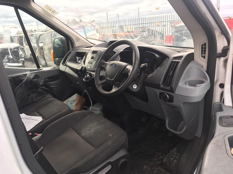 Photo 3 - Ford Transit 2016 y parts