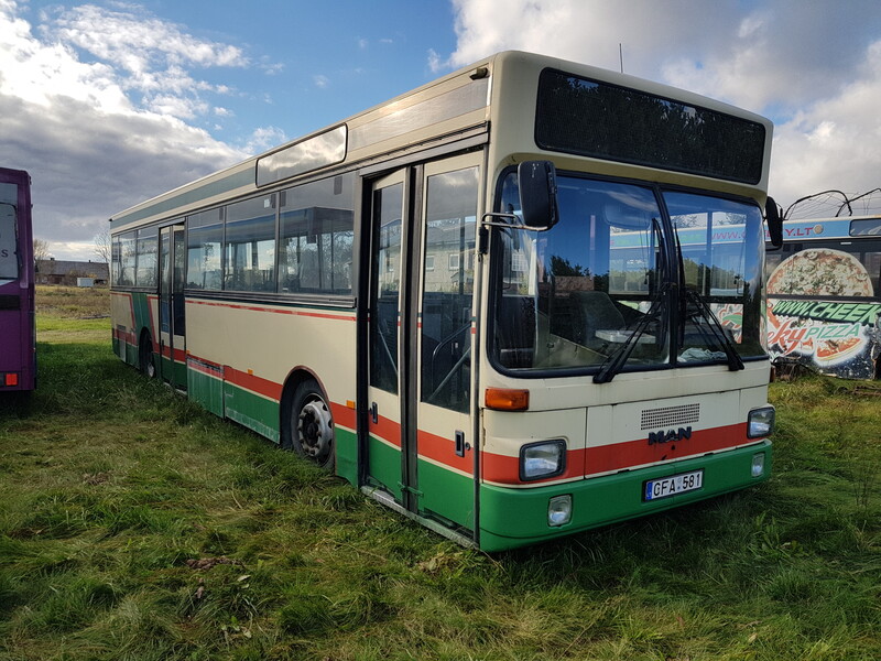 Nuotrauka 2 - Autobusas virš 8 vietų MAN 202 1993 m dalys