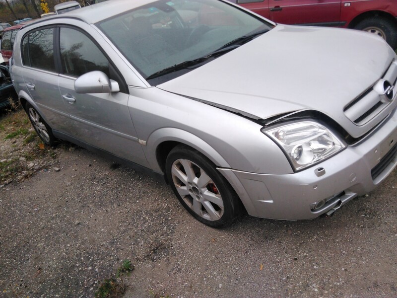Opel Signum 2004 y parts