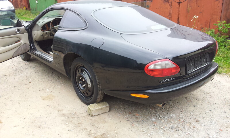 Photo 3 - Jaguar Xk I 1999 y parts