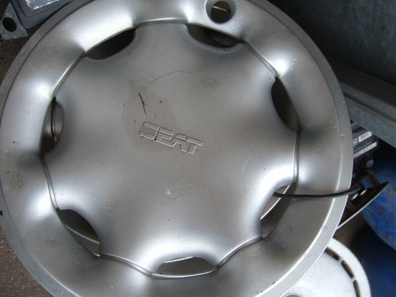 Nuotrauka 1 - Seat Ibiza R14 ratlankių dangteliai
