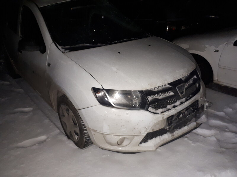 Photo 1 - Dacia Sandero 2014 y parts