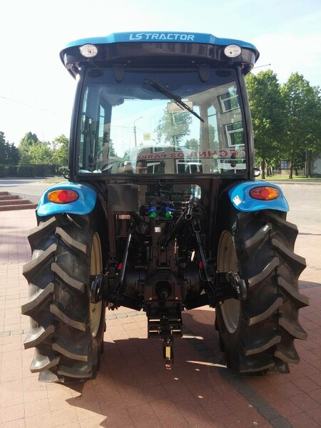 Nuotrauka 25 - LS Mtron  XU6158 - 6168 2022 m Traktorius