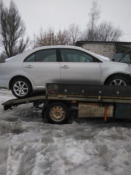 Photo 3 - Toyota Avensis II 2007 y parts