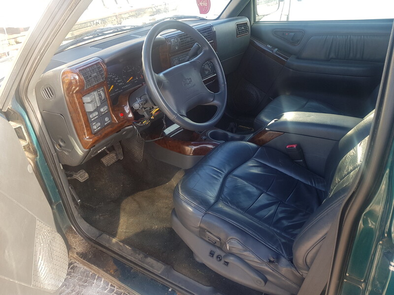 Photo 3 - Chevrolet Blazer 1997 y parts