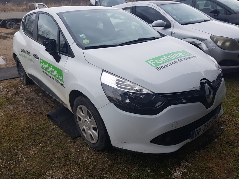 Renault Clio 2015 г запчясти