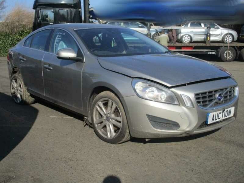 Photo 3 - Volvo S60 II 2013 y parts