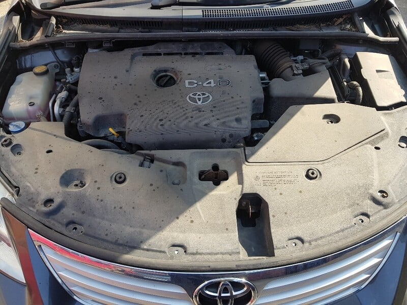 Photo 9 - Toyota Avensis III 2010 y parts