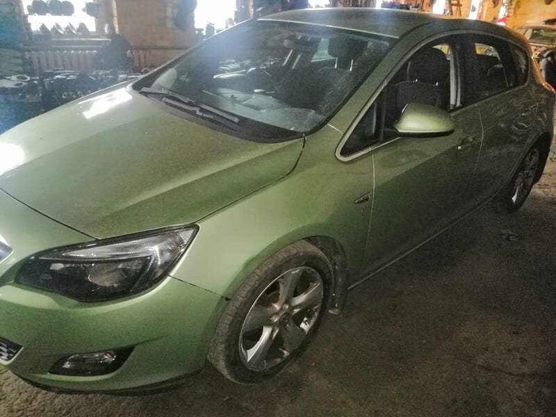 Nuotrauka 11 - Opel Astra 2010 m dalys