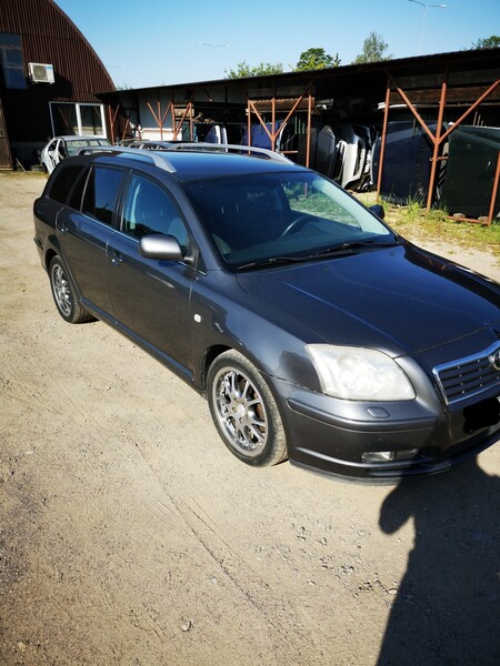 Photo 17 - Toyota Avensis II 2004 y parts
