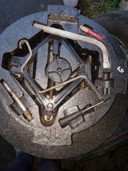 Фотография 2 - Alfa-Romeo 159 R17 запасное колесо